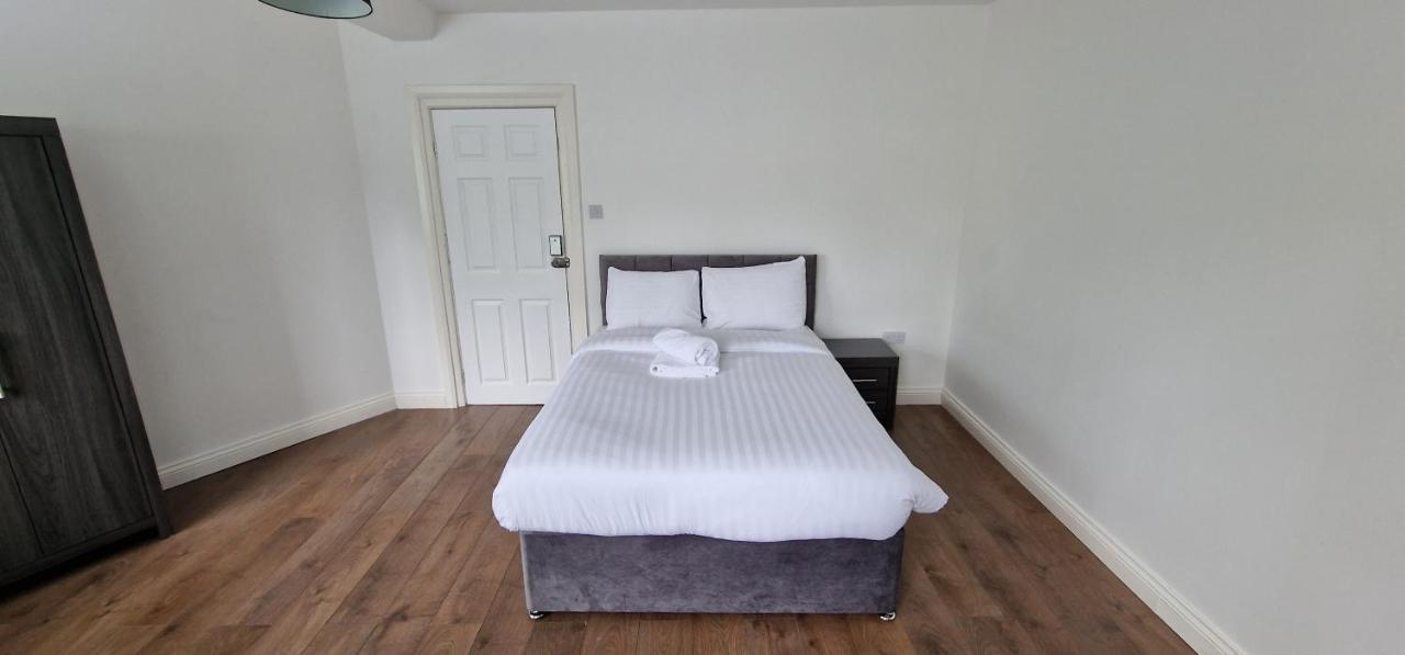 Apartment In Wakefield City Centre Extérieur photo